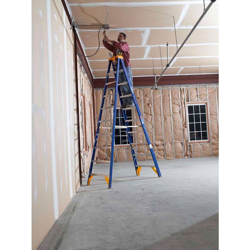 Fiberglass Stepladder, Type IAA, 375 lb. B205531