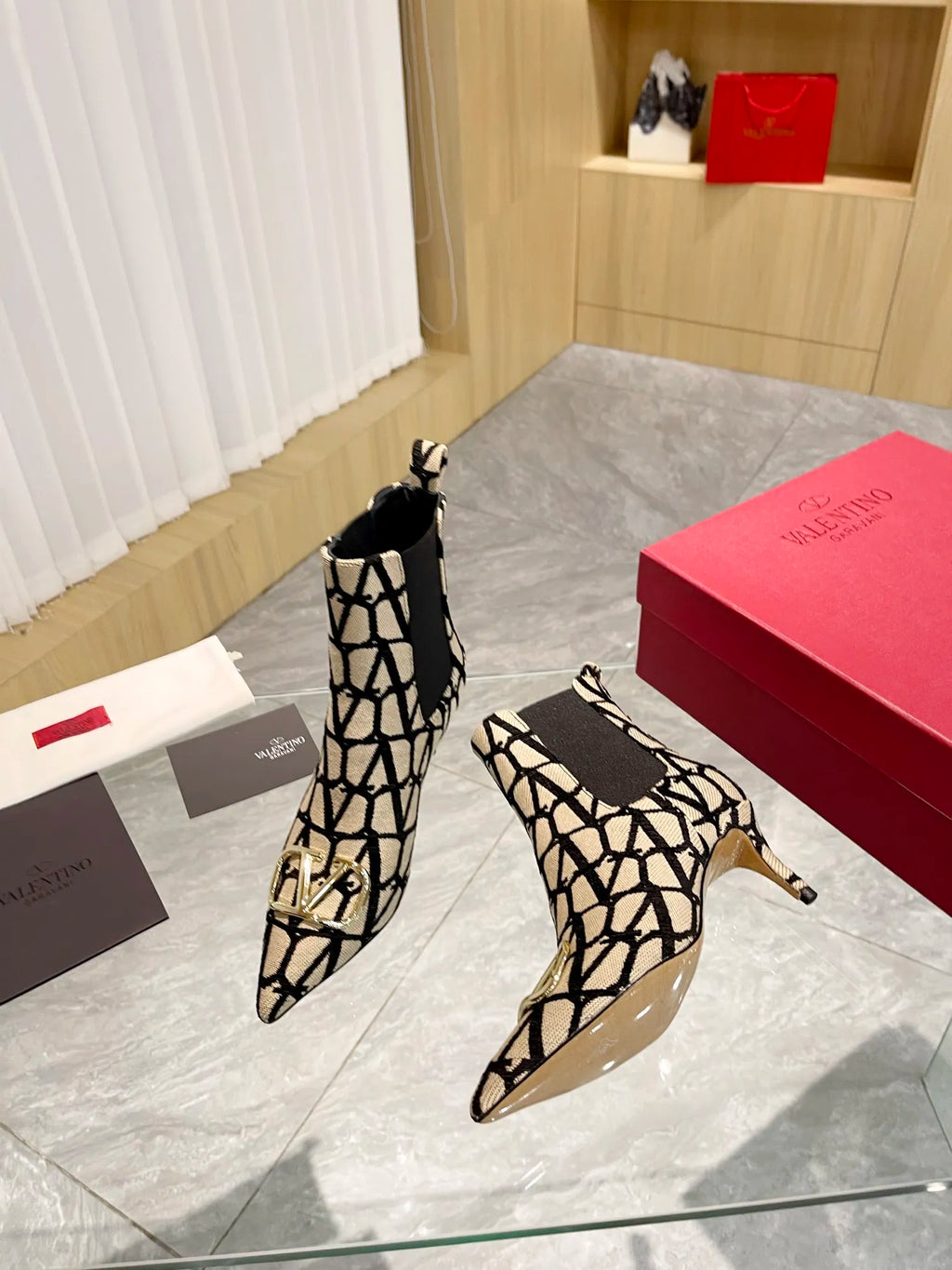 Women Shoes I670159