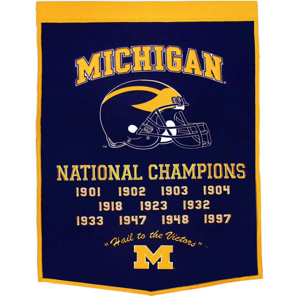 Michigan Wolverines Banner A643