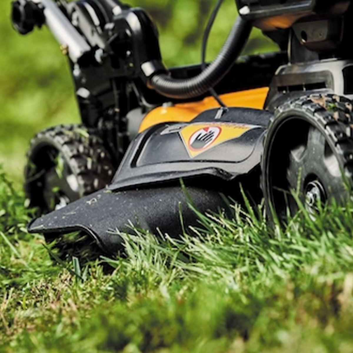 20V MAX Self Propelled 21.5 Inch Brushless Lawn Mower R68237