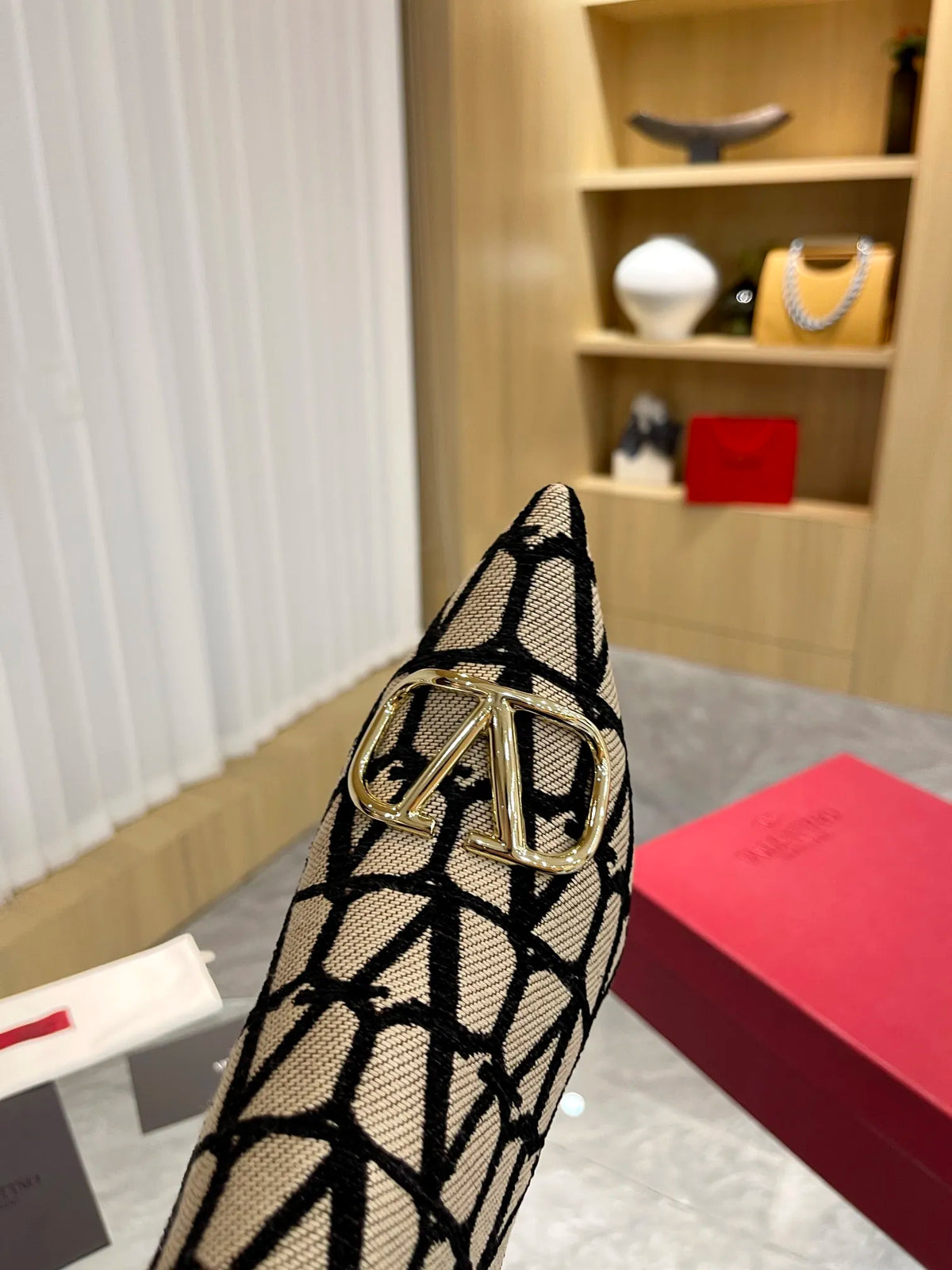 Women Shoes I670159