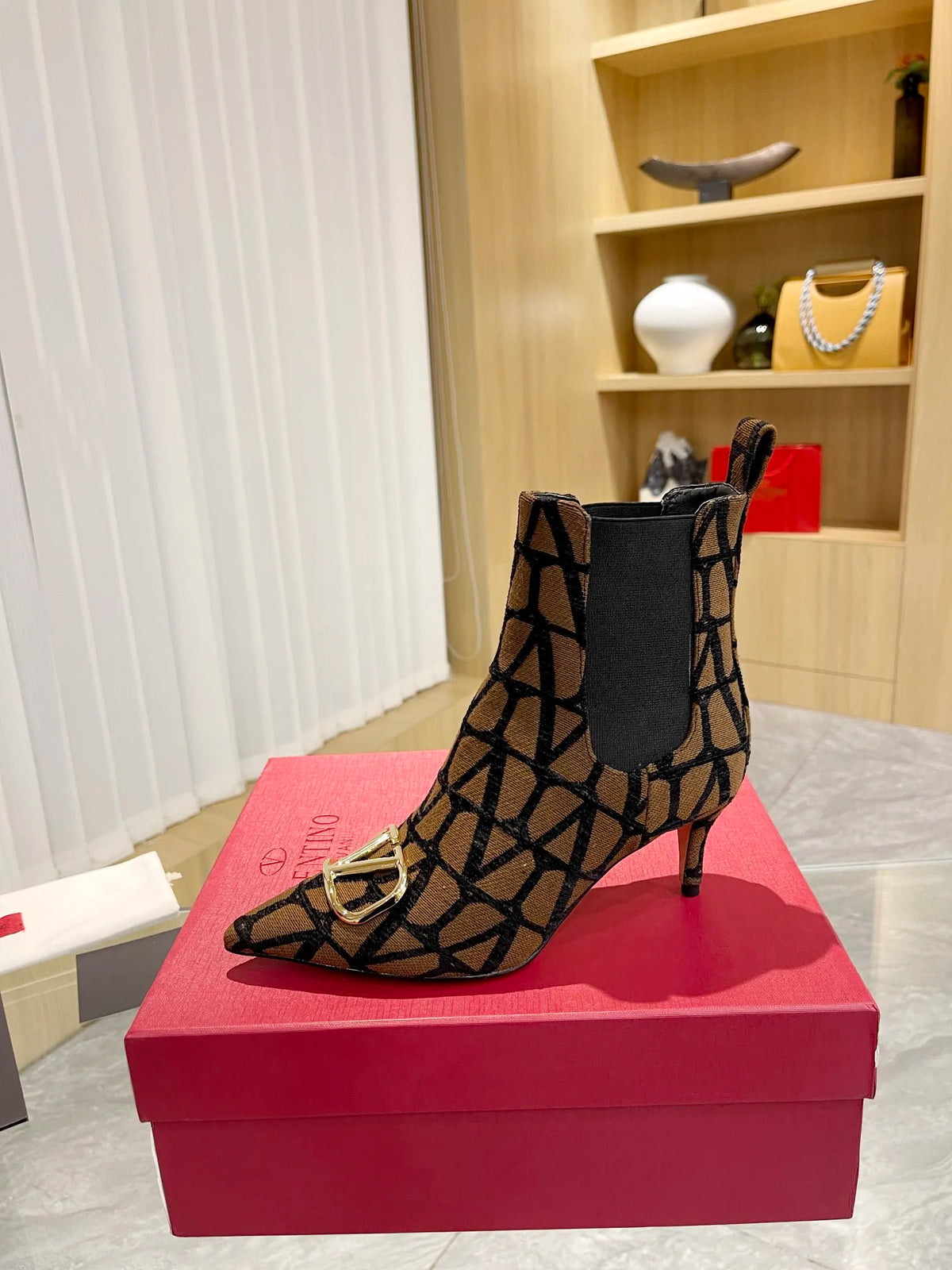 Women Shoes I670159