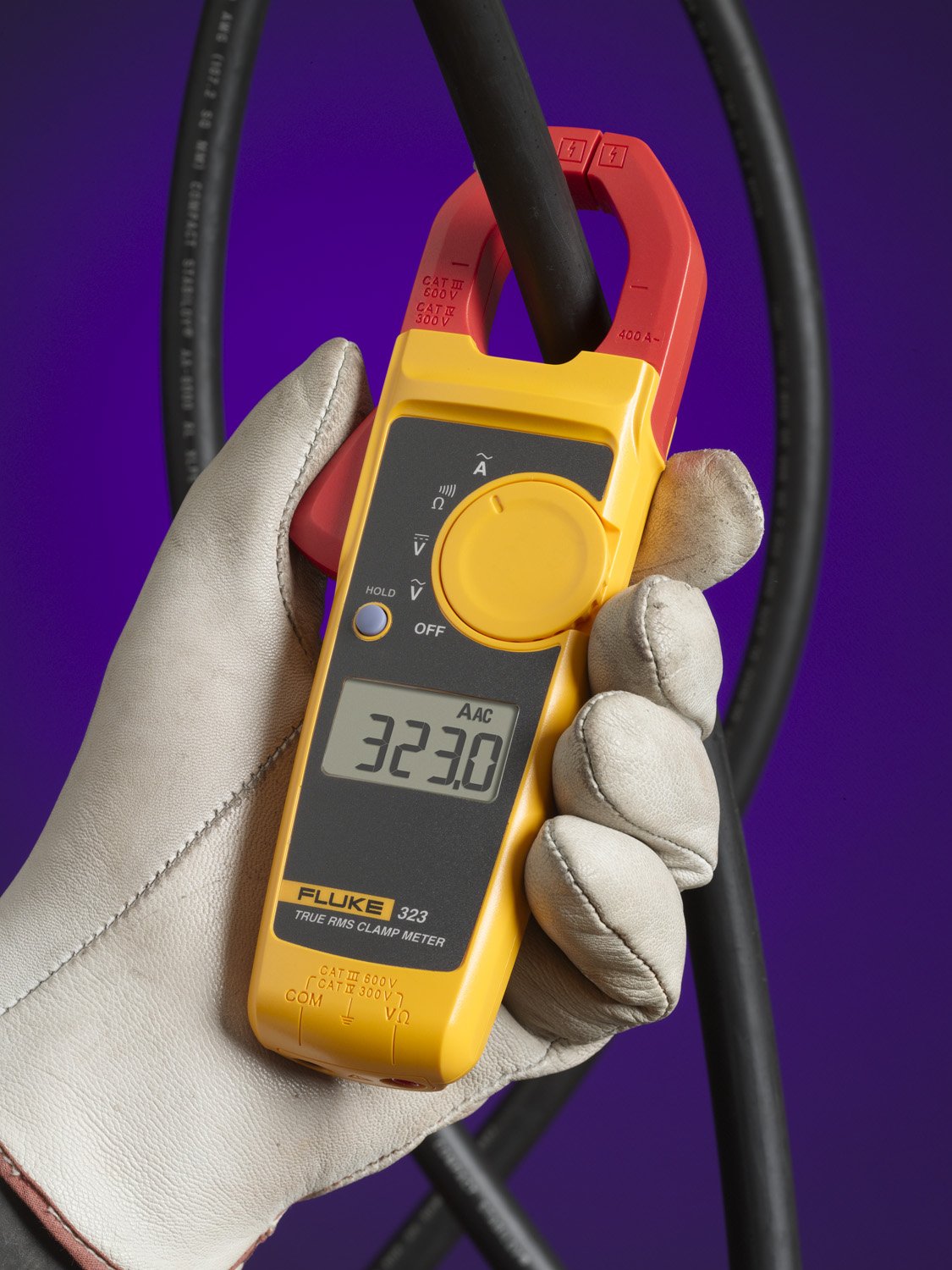 Clamp Meter, Measures AC Current to 400 A, AC/DC Voltage to 600 V, Resistance and Continuity, with Soft Carrying Case H74022