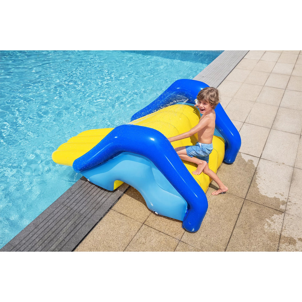 Giant Inflatable Pool Water Slide with Built-In Sprinkler J770