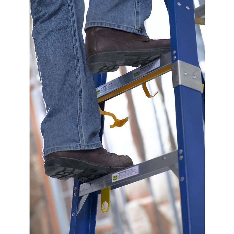 Fiberglass Stepladder, Type IAA, 375 lb. B205531