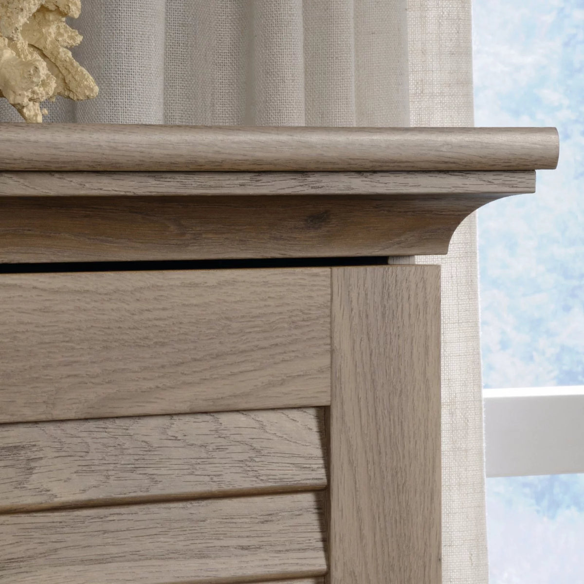 Storage Cabinet L329