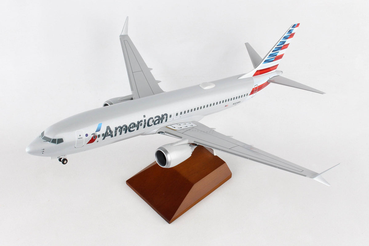 1/100 American 737MAX8 with Wood Stand & Gear T2598