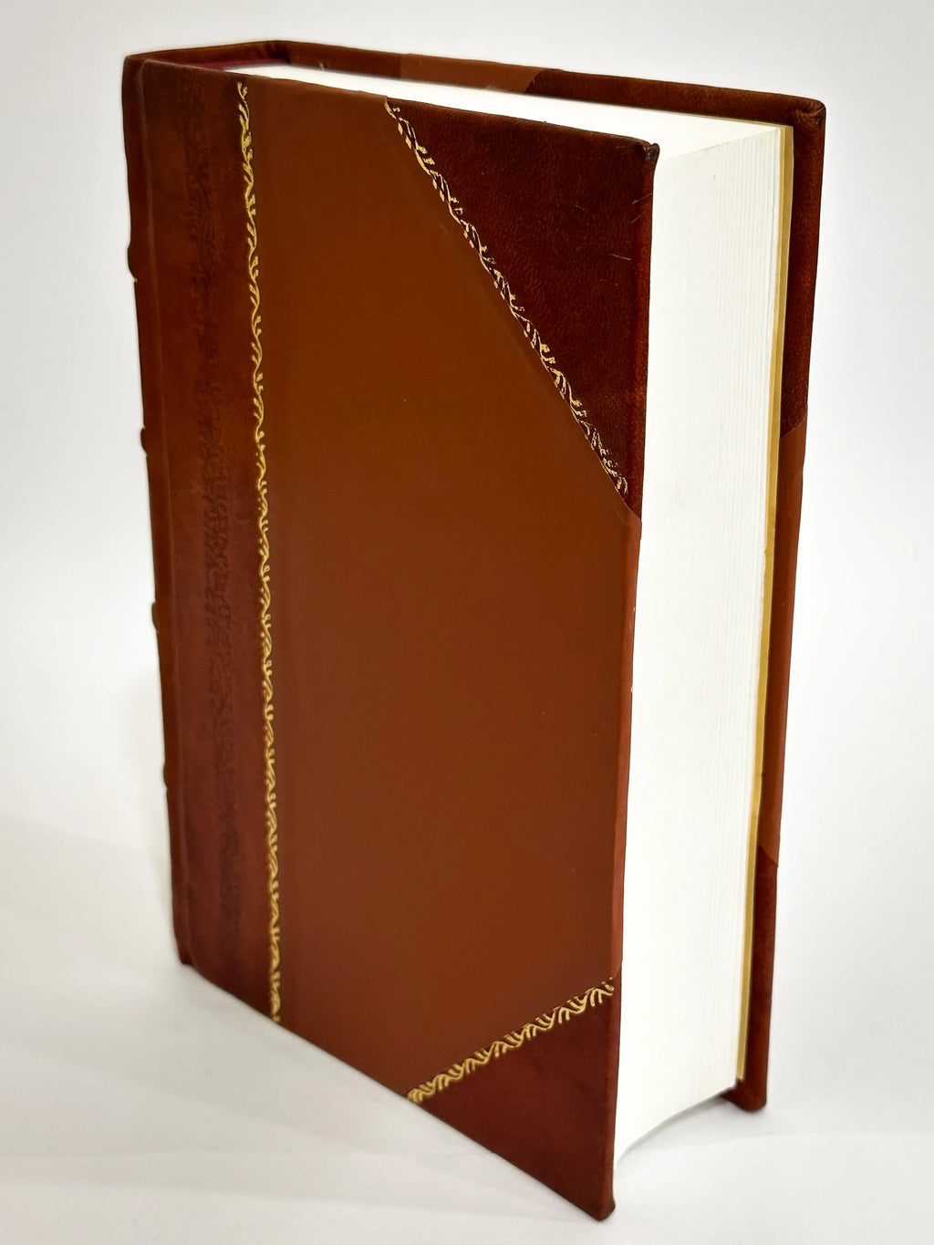 Voyages Round the World: Historical Account of Captain Cook's Voyages, Volume 3 [Leather Bound] T892