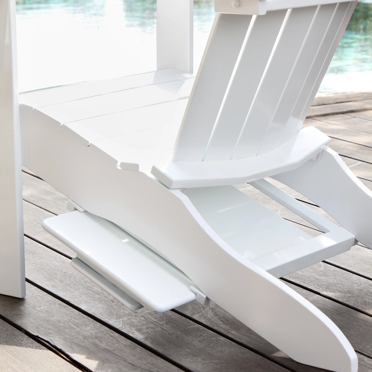 White Solid Wood Adirondack Chair with Tray Table S549