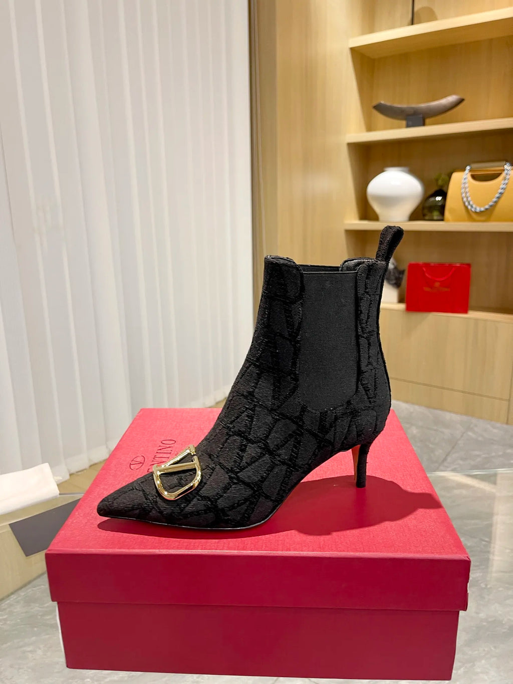 Women Shoes I670159
