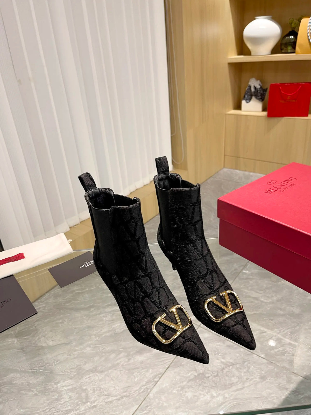 Women Shoes I670159
