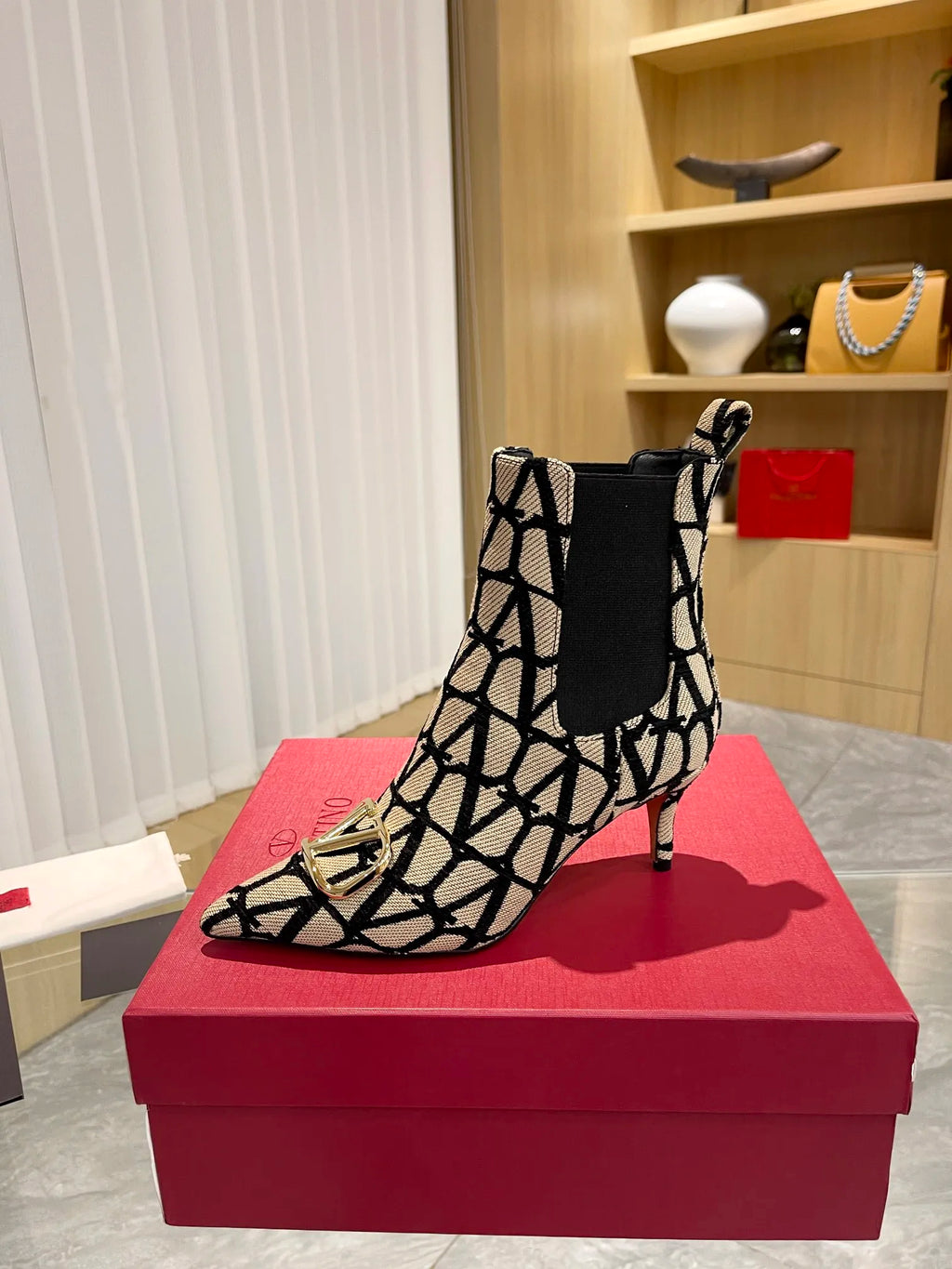 Women Shoes I670159