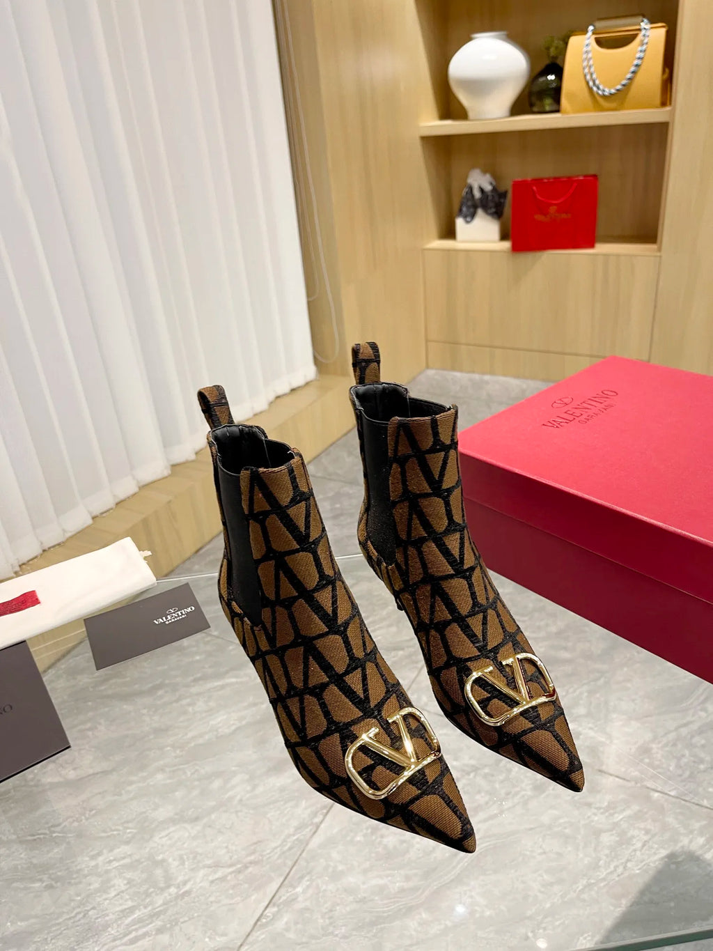 Women Shoes I670159